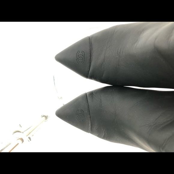 Chanel Cap-toe Chain Wedge Booties sz 39.5 $1225 - Picture 3 of 7